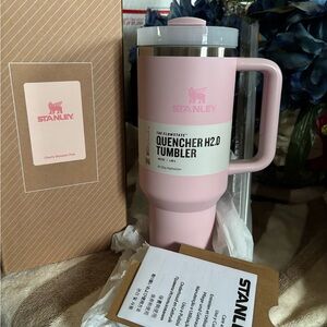 Stanley Quencher H2.0 Tumbler in Soft Pink